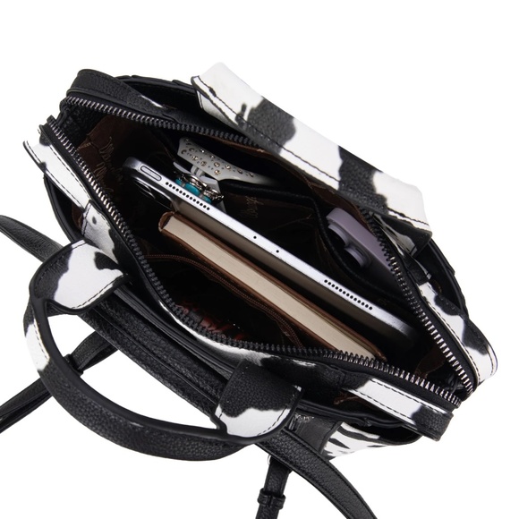 Wrangler Cow Print Tote/Shoulder Bag Convertible Backpack - BK-OW - Picture 2 of 5